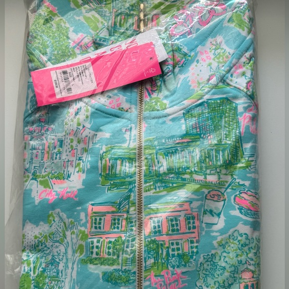 Brand New Lilly Pulitzer UPF 50+ Skipper Popover Lilly Loves Philly, L - Picture 5 of 5